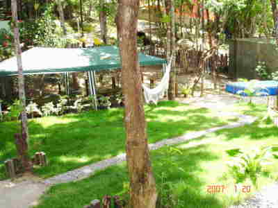 JARDIM DO BOSQUE,  ARROIO,CHURRASQUEIRA  vista dos Chales TANGO ARGENTINA e ORIENTAL